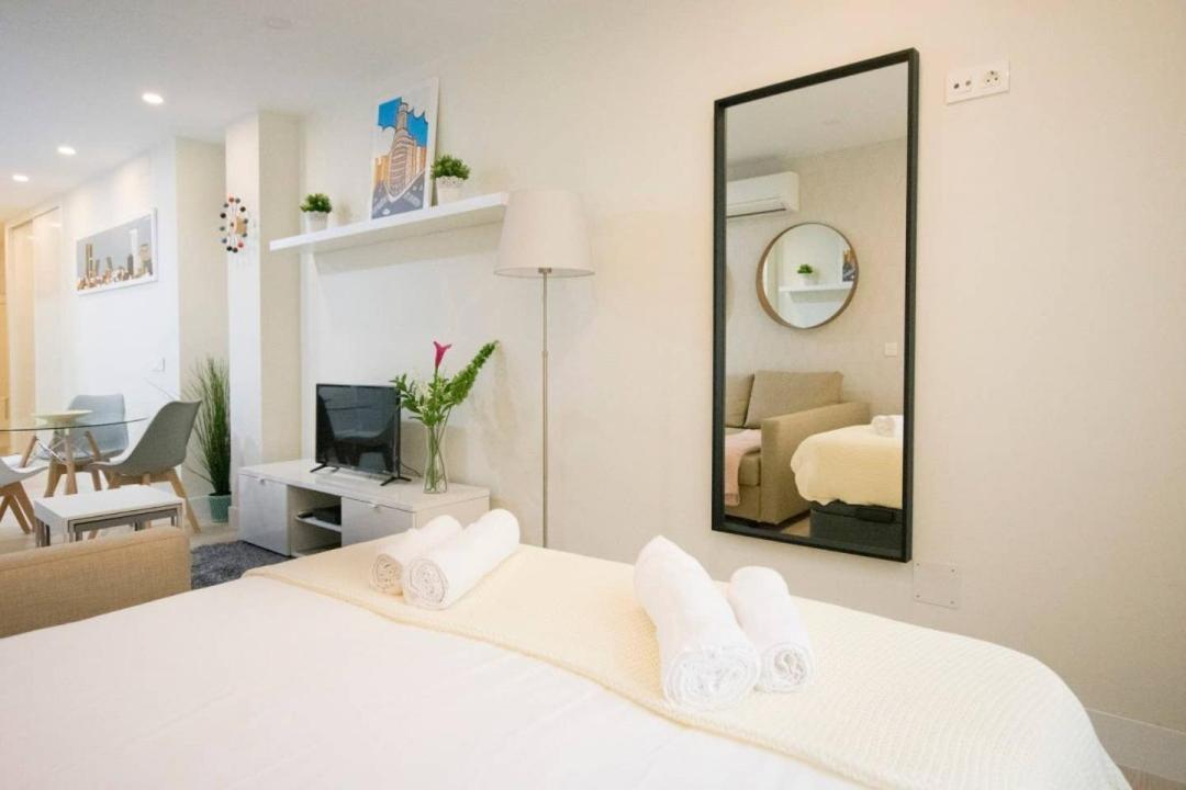 New And Cozy-Studio-Chueca Madrid Exterior foto